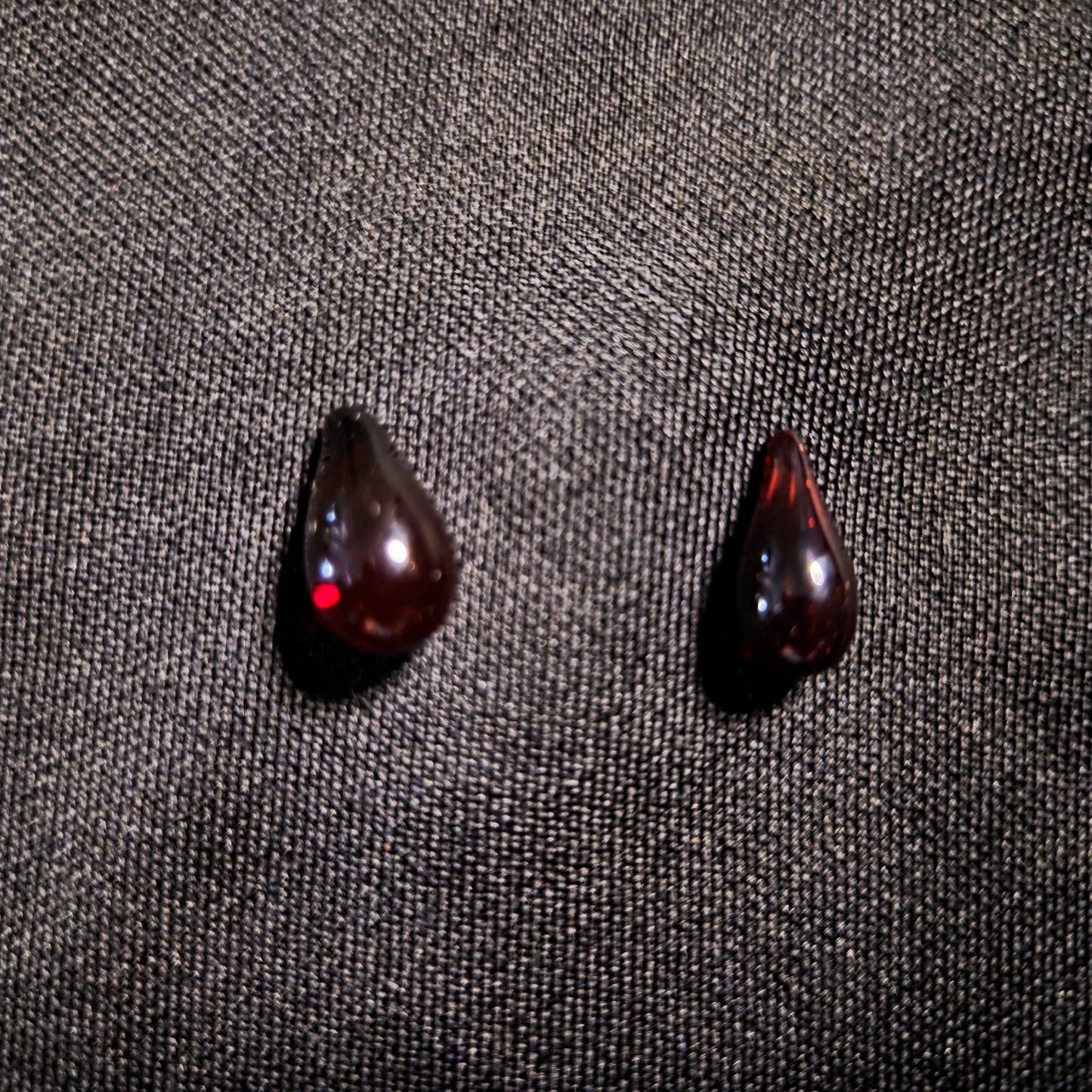 Blood Drop Terp Pearls (Guya Glass)