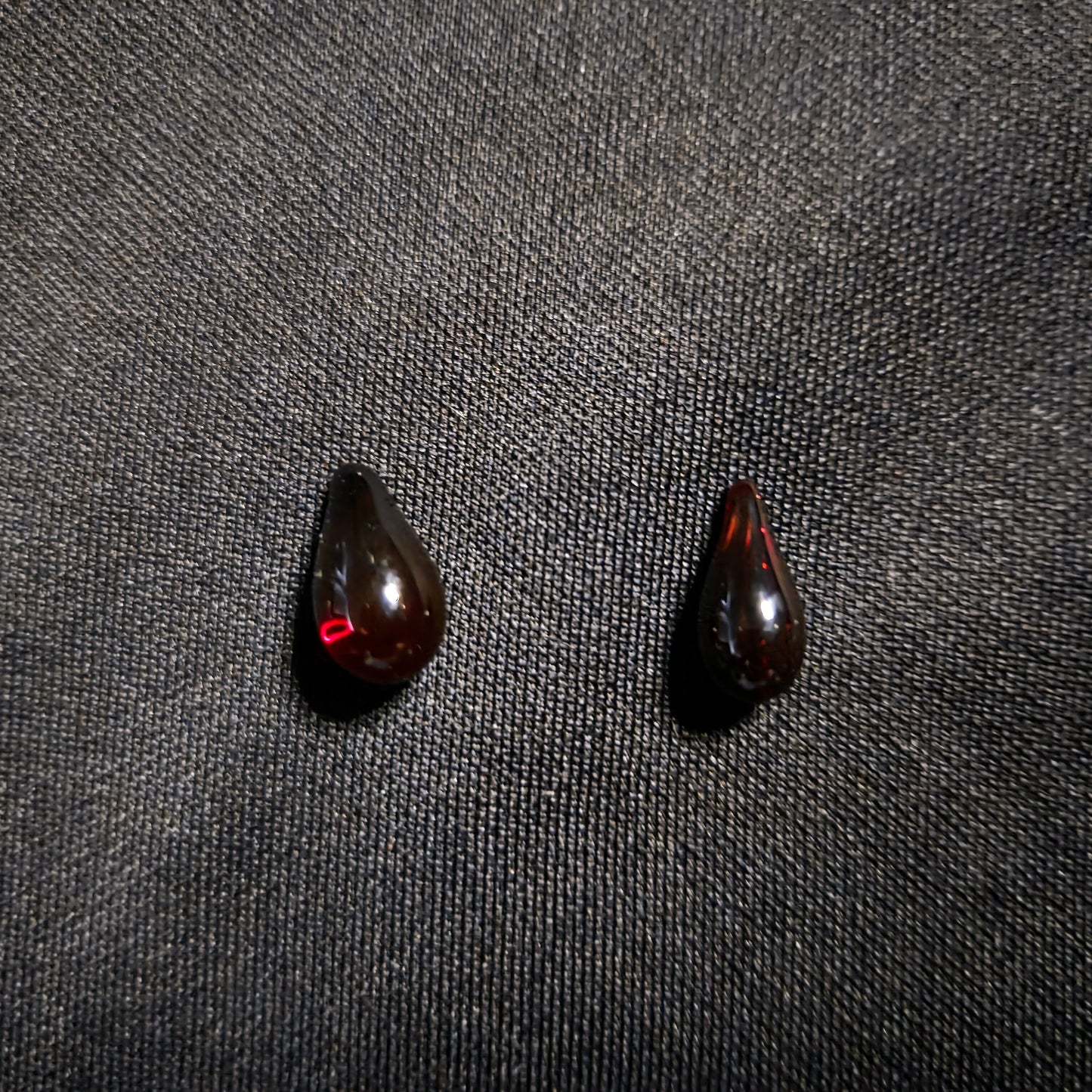Blood Drop Terp Pearls (Guya Glass)