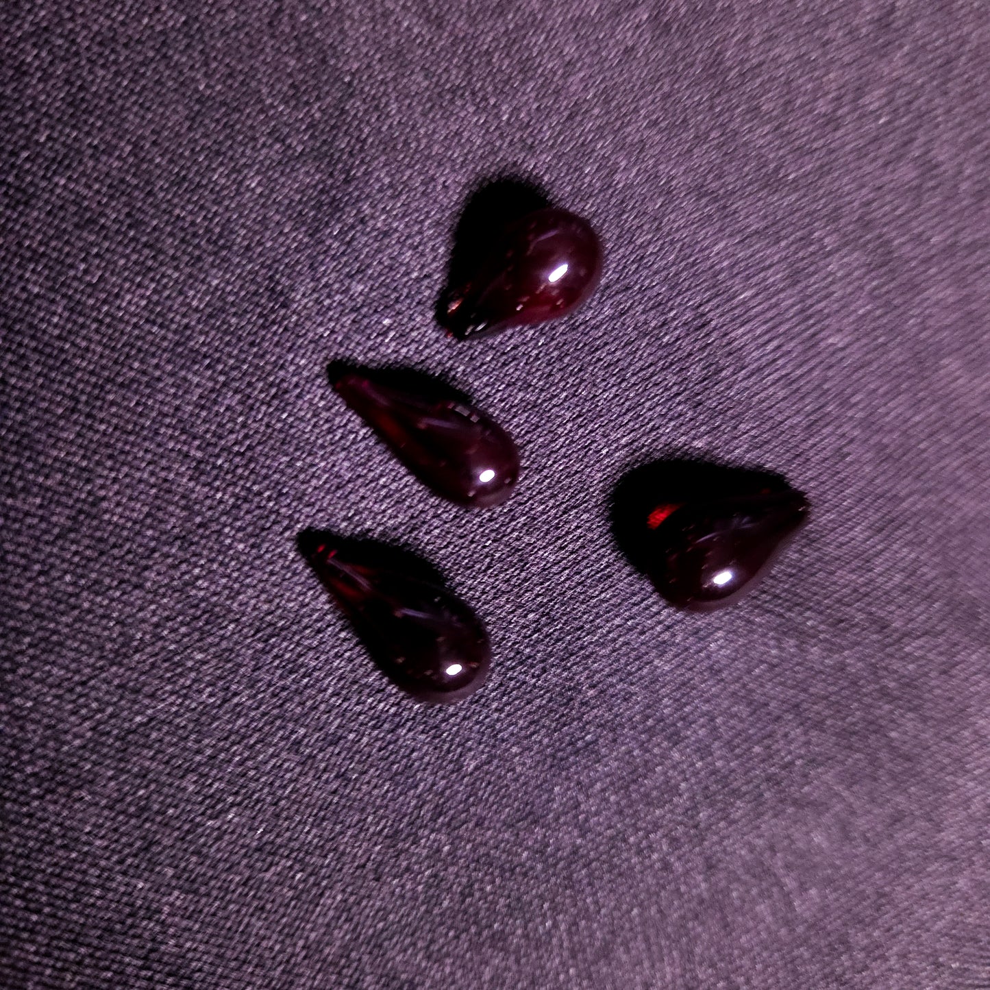 Blood Drop Terp Pearls (Guya Glass)